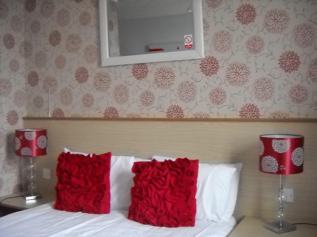 Carbeile Inn Torpoint Cameră foto
